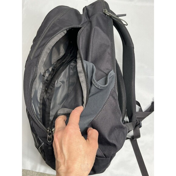 Gregory Resin 28L Hiking Backpack Day Pack Black Men’s Unisex Laptop Compartment - Picture 14 of 16